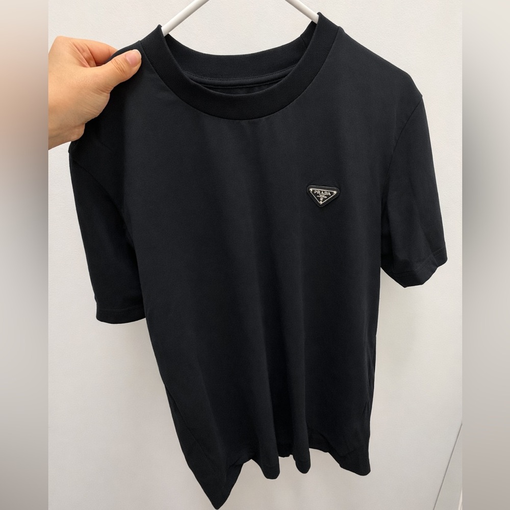 Prada Men's Black Short Sleeve Tee